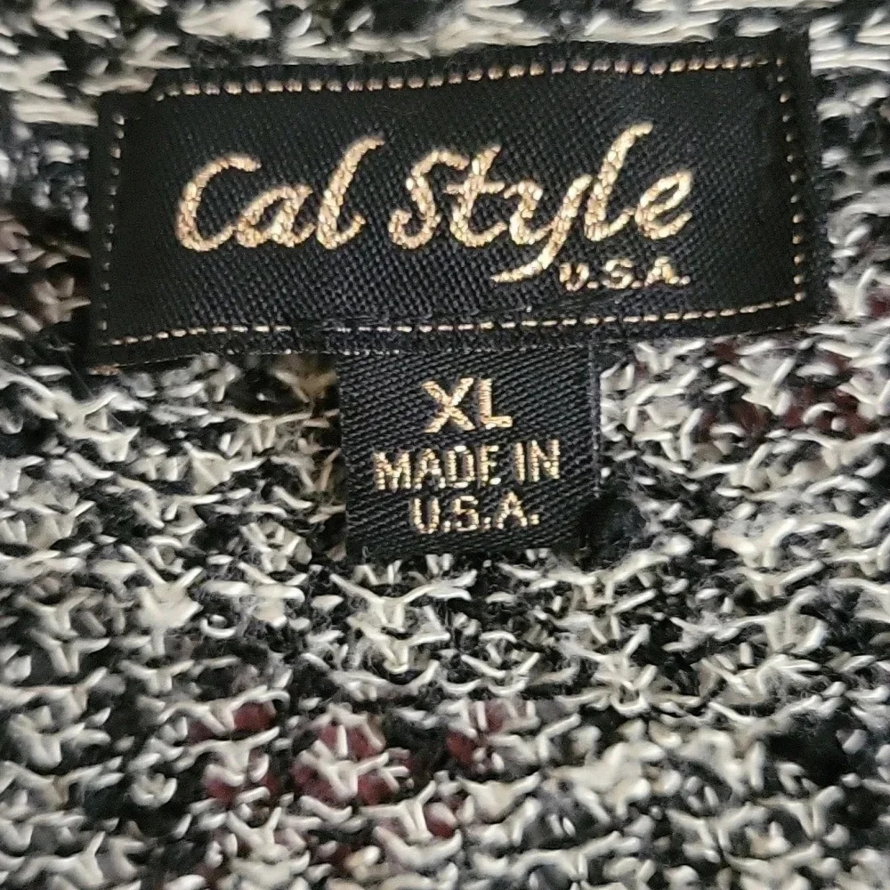 Cal Style Cardigan - Picture 4 of 4